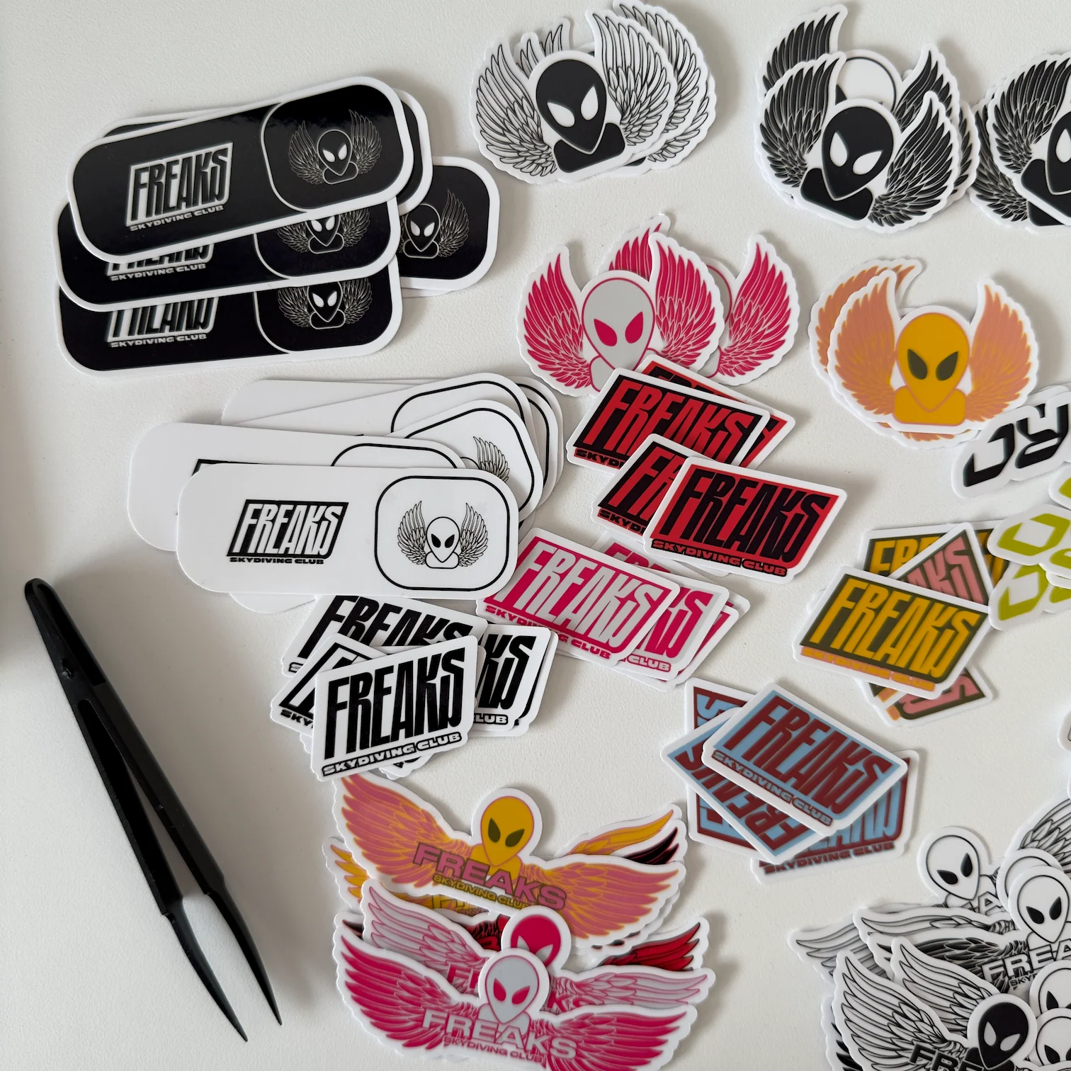 http://Custom_die_cut_stickers